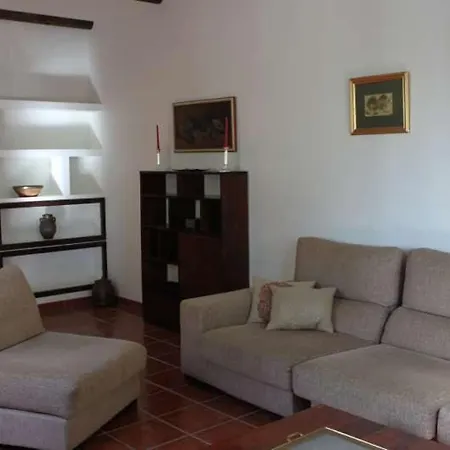 Διαμέρισμα Sleeps 8 Pool Wifi *