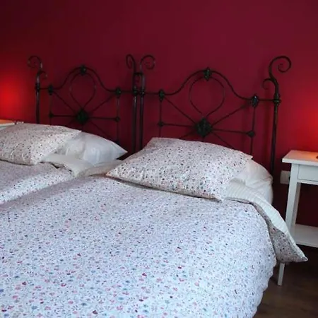Sleeps 8 Pool Wifi